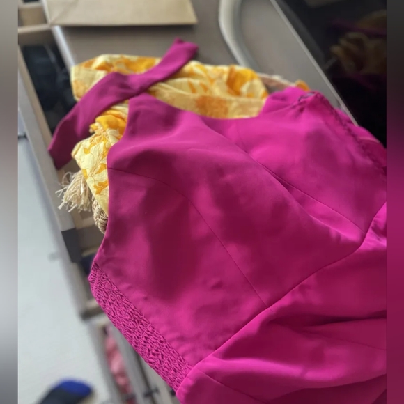 BlackFridaySale AMANDA UPRICHARD QUEEN GOWN 💖 - Picture 3 of 9